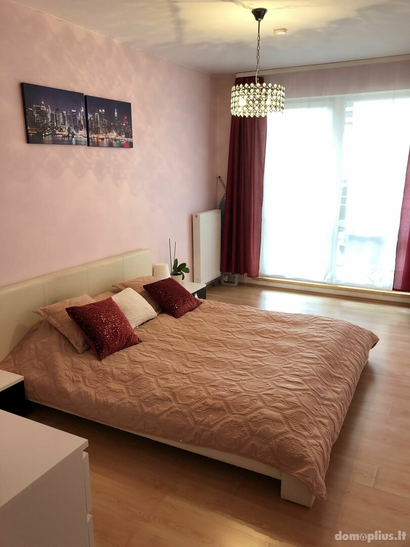 Продается 2 комнатная квартира Vilniuje, Fabijoniškėse, Salomėjos Nėries g.