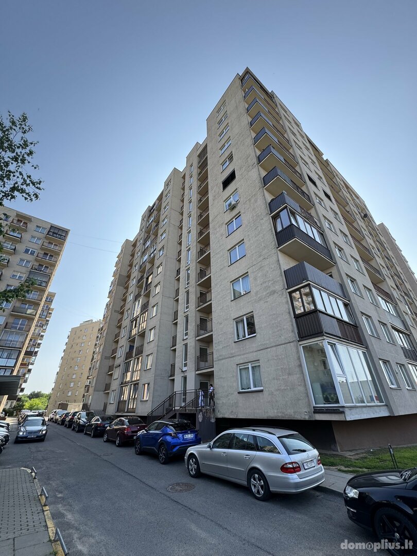 Продается 2 комнатная квартира Vilniuje, Fabijoniškėse, Salomėjos Nėries g.