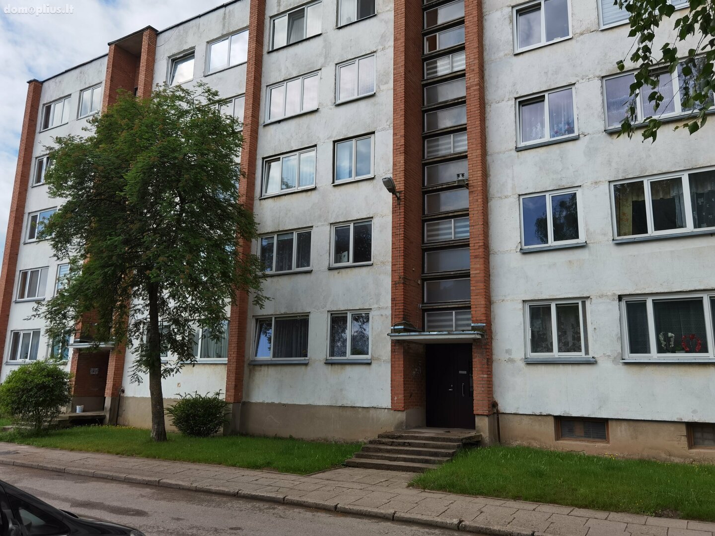 Продается 2 комнатная квартира Alytuje, Putinuose, Lauko g.