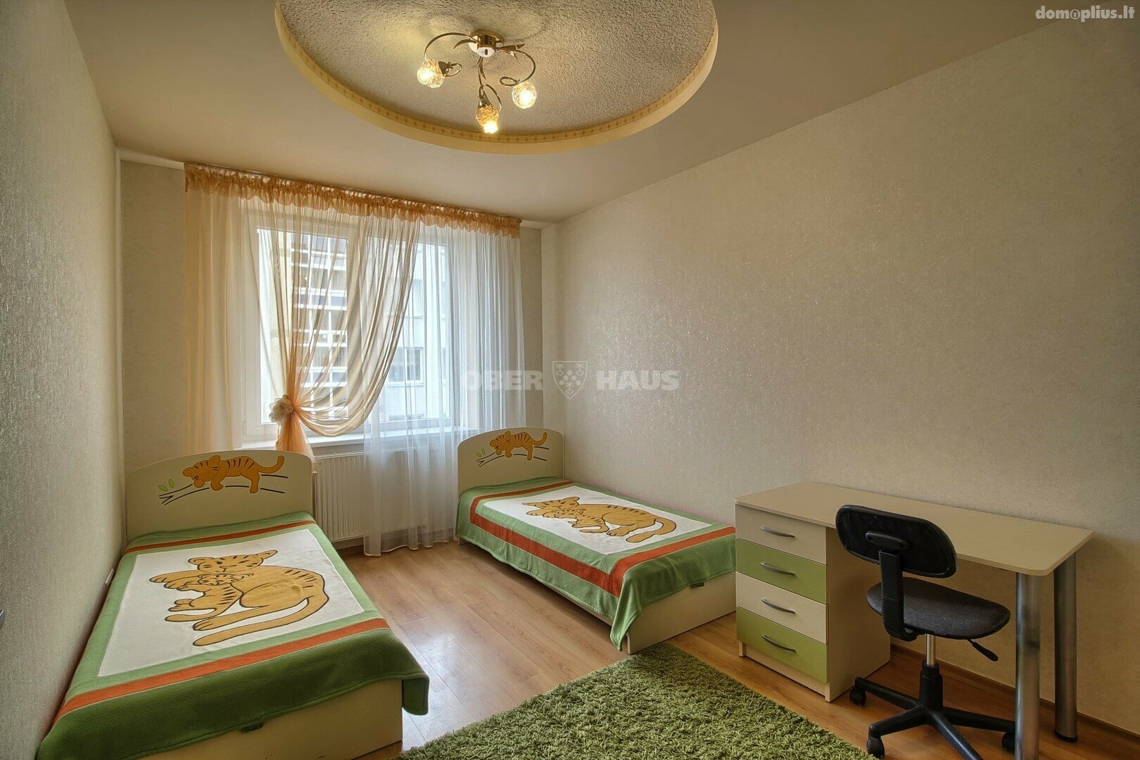 Parduodamas 3 kambarių butas Šiauliuose, Žaliūkiuose, Paukščių tak.