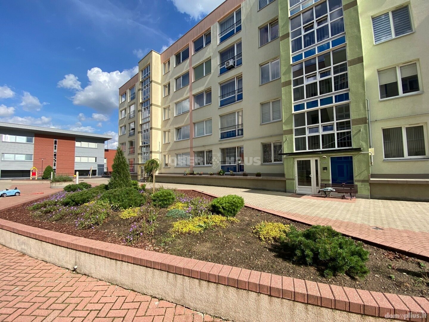 Parduodamas 3 kambarių butas Šiauliuose, Žaliūkiuose, Paukščių tak.