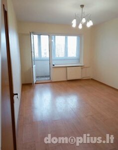 Parduodamas 3 kambarių butas Vilniuje, Pašilaičiuose, Medeinos g.