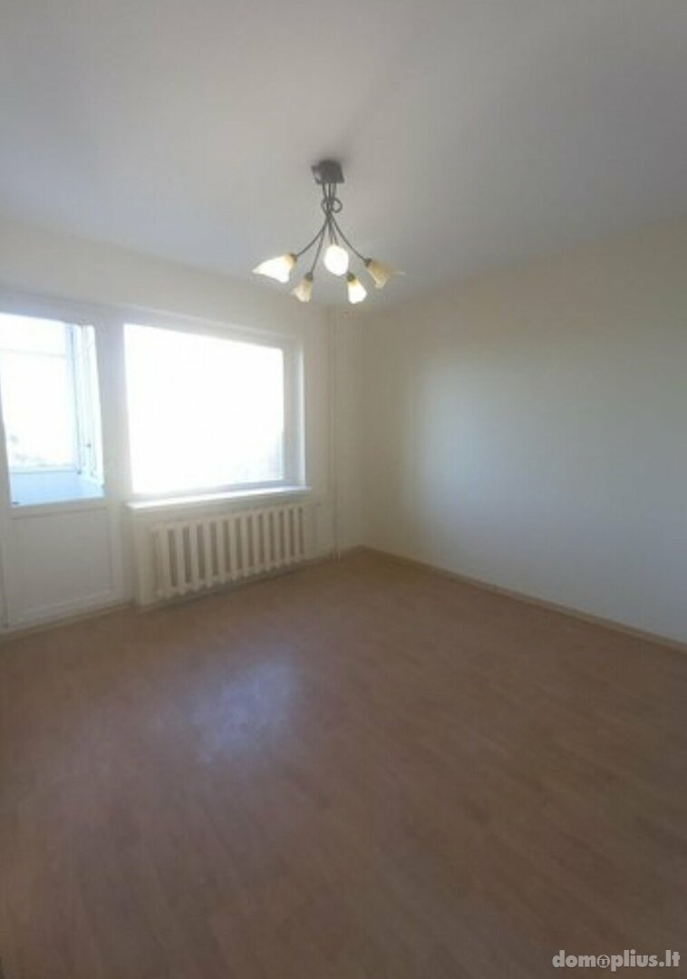 Продается 3 комнатная квартира Vilniuje, Pašilaičiuose, Medeinos g.