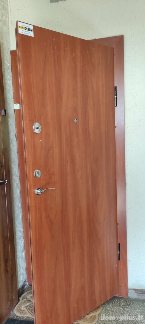 Продается 3 комнатная квартира Vilniuje, Pašilaičiuose, Medeinos g.