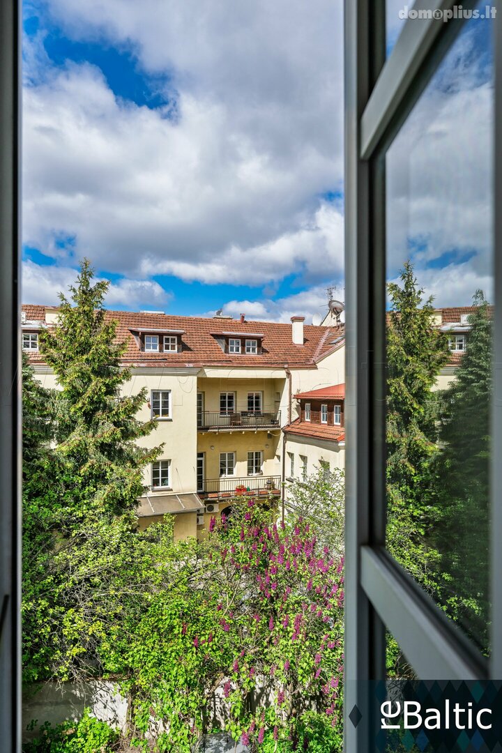 Parduodamas 3 kambarių butas Vilniuje, Senamiestyje, Karmelitų g.