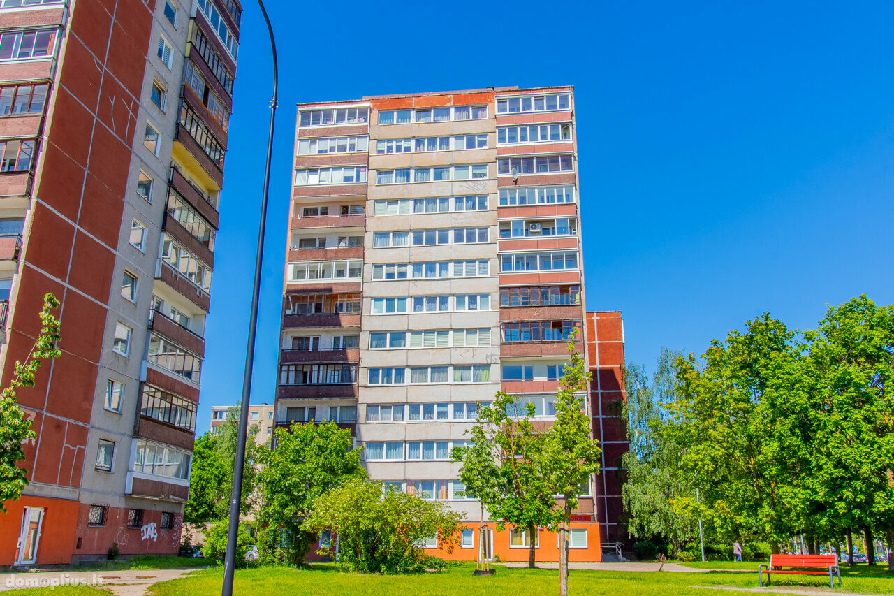 Parduodamas 2 kambarių butas Vilniuje, Karoliniškėse, Virginijaus Druskio g.