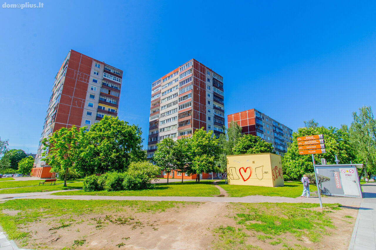 Parduodamas 2 kambarių butas Vilniuje, Karoliniškėse, Virginijaus Druskio g.