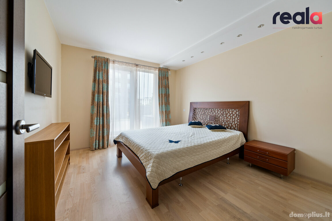 Продается 3 комнатная квартира Vilniuje, Pilaitėje, I. Simonaitytės g.