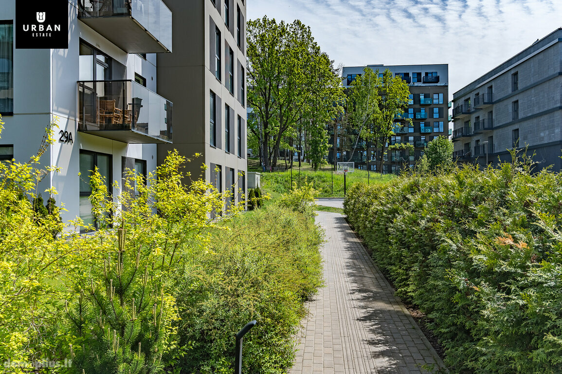 Продается 2 комнатная квартира Vilniuje, Bajoruose, Bajorų kel.
