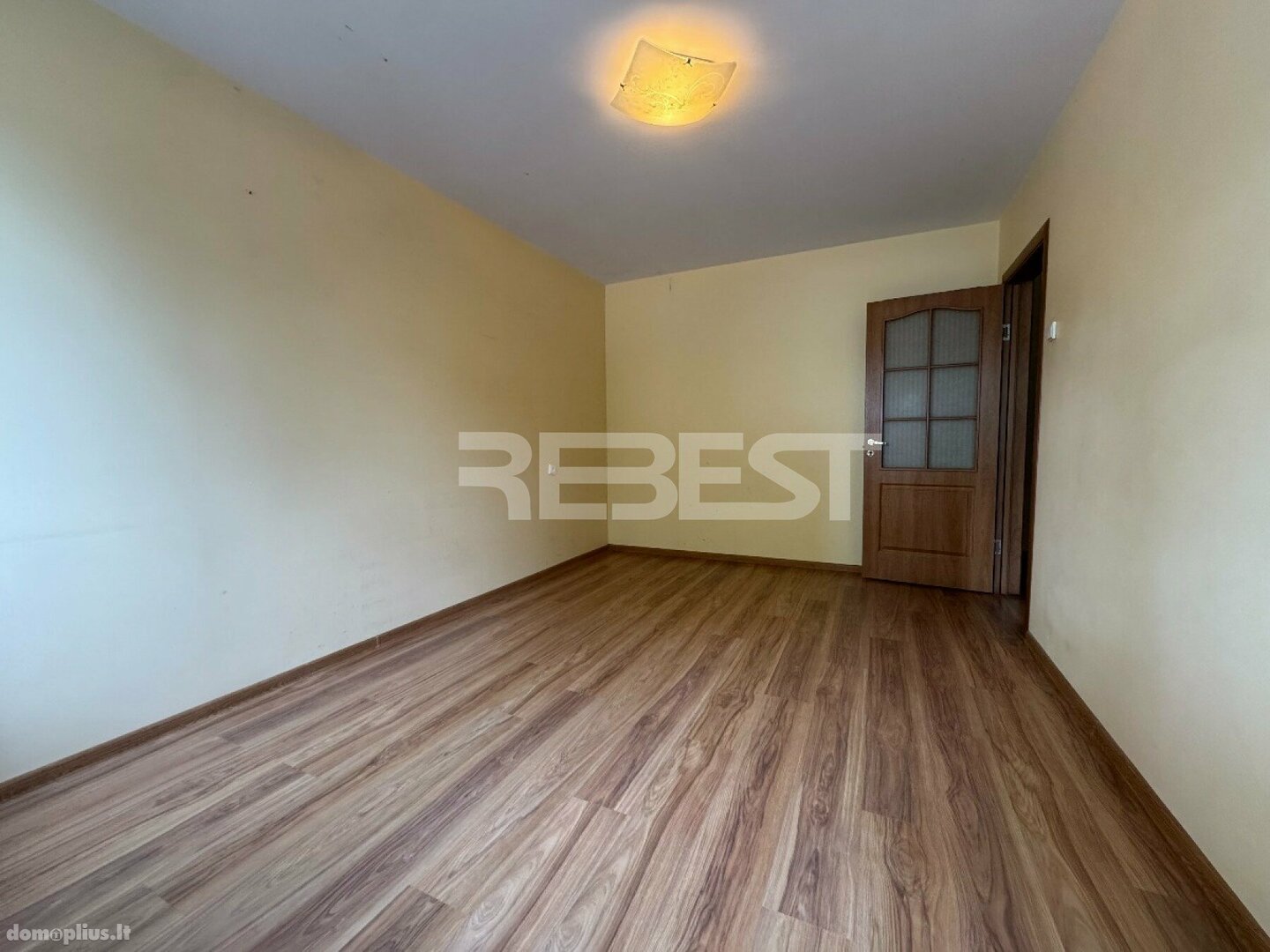 Сдаю 4 комнатную квартиру Šiauliuose, Lieporiuose, V. Grinkevičiaus g.