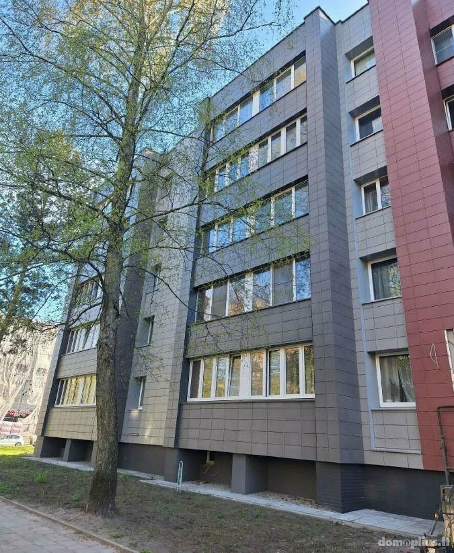 Parduodamas 2 kambarių butas Klaipėdoje, Vėtrungėje, Birutės g.