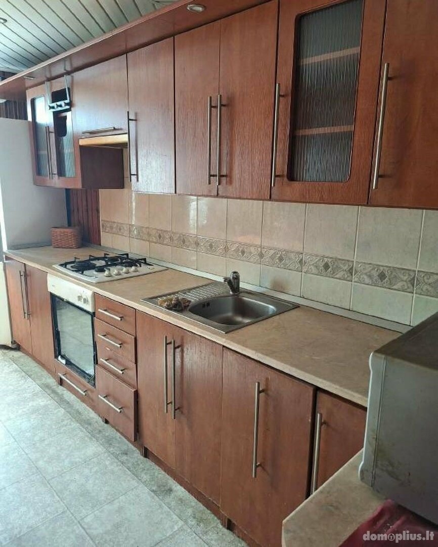 Продается 2 комнатная квартира Klaipėdoje, Vėtrungėje, Birutės g.