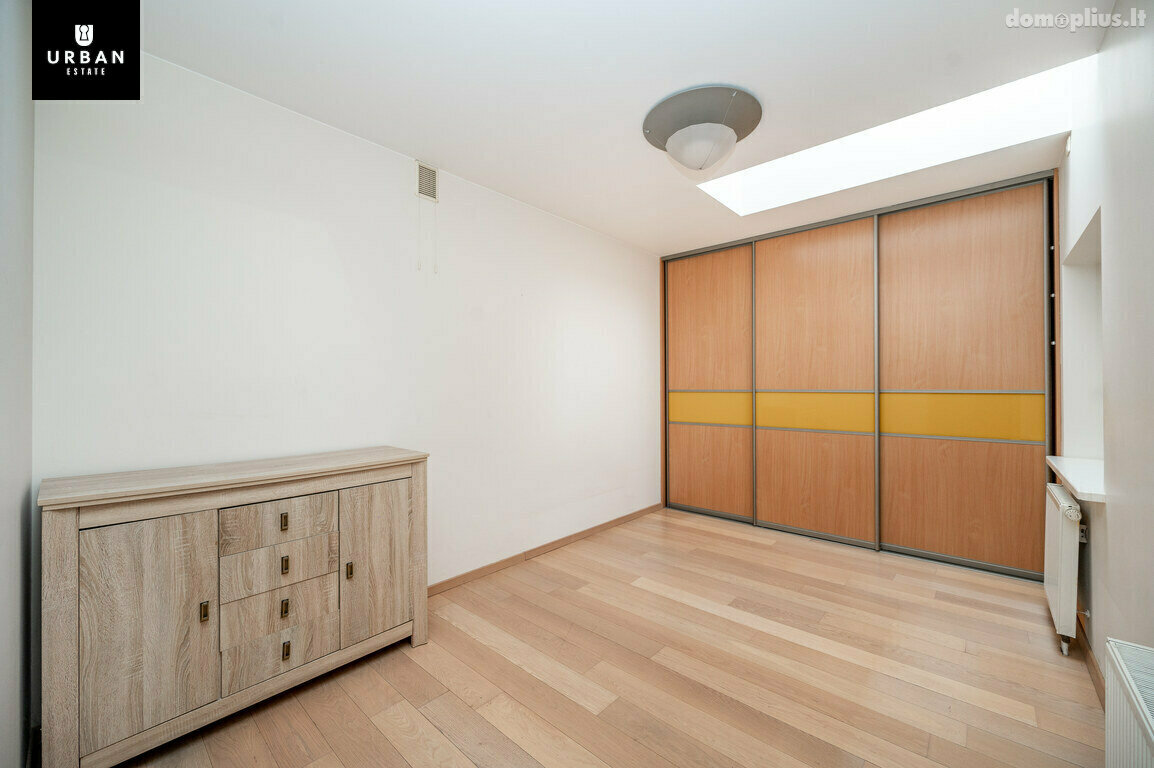 Parduodamas 3 kambarių butas Vilniuje, Senamiestyje, Odminių g.