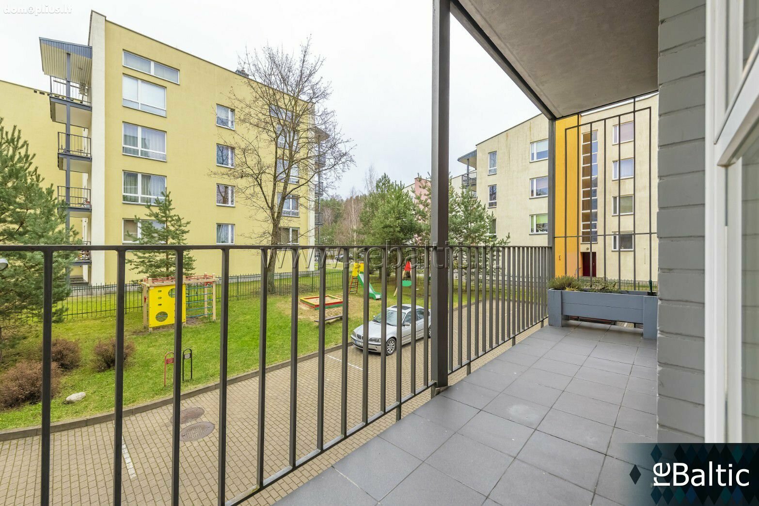 Parduodamas 3 kambarių butas Vilniuje, Antakalnyje, Žolyno g.