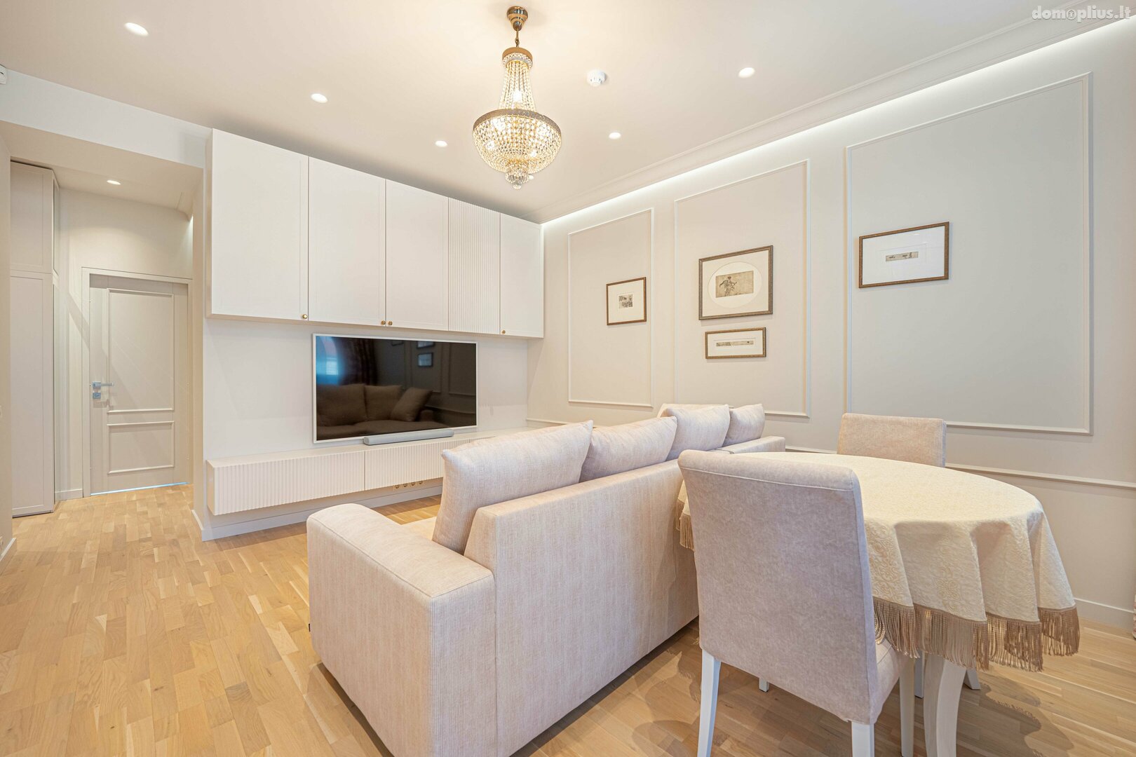 3 rooms apartment for sell Klaipėdoje, Senamiestyje, Turgaus g.