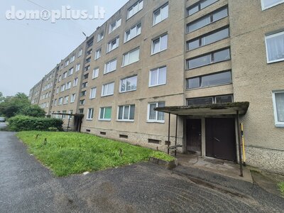 Parduodamas 2 kambarių butas Akmenės rajono sav., Naujoji Akmenė, Respublikos g.