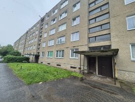 2 kambarių butas Akmenės rajono sav., Naujoji Akmenė, Respublikos g.