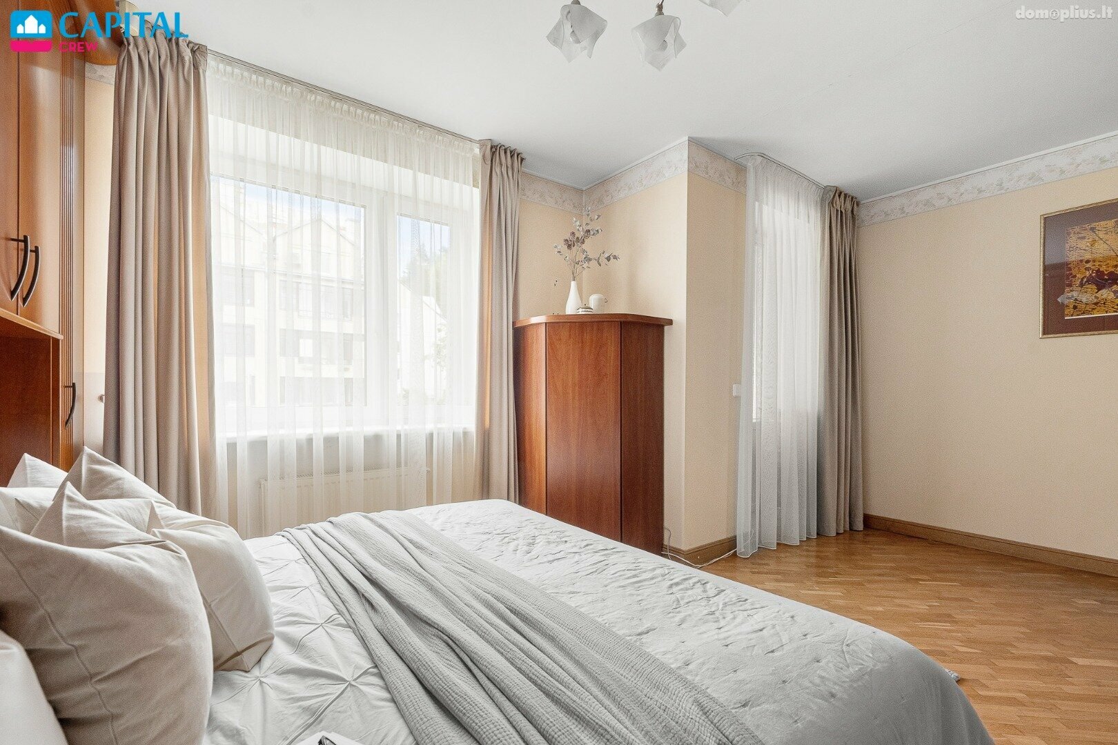 Parduodamas 3 kambarių butas Vilniuje, Lazdynėliuose, Bukčių g.