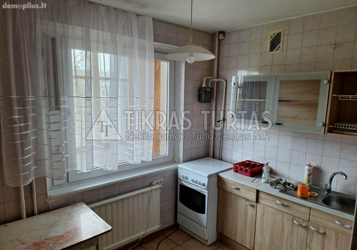 Parduodamas 4 kambarių butas Klaipėdoje, Naujakiemyje, Naujakiemio g.
