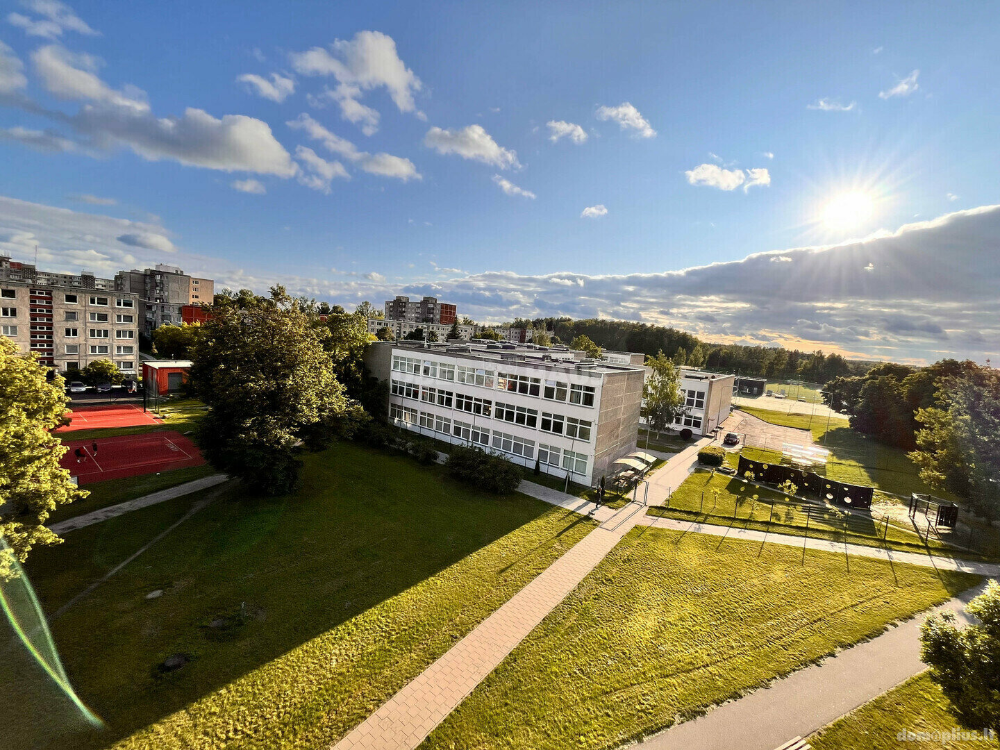 Продается 1 комнатная квартира Vilniuje, Karoliniškėse, Algimanto Petro Kavoliuko g.