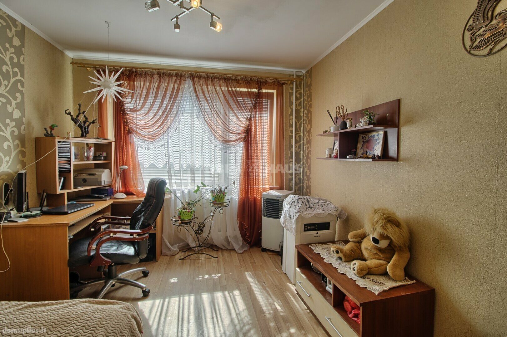 Parduodamas 3 kambarių butas Šiauliuose, Dainiuose, Dainų g.