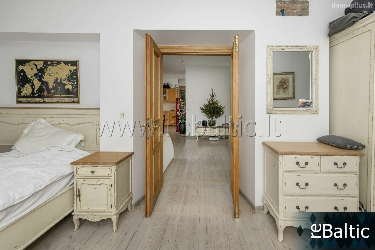 Parduodamas 2 kambarių butas Vilniuje, Senamiestyje, Stiklių g.