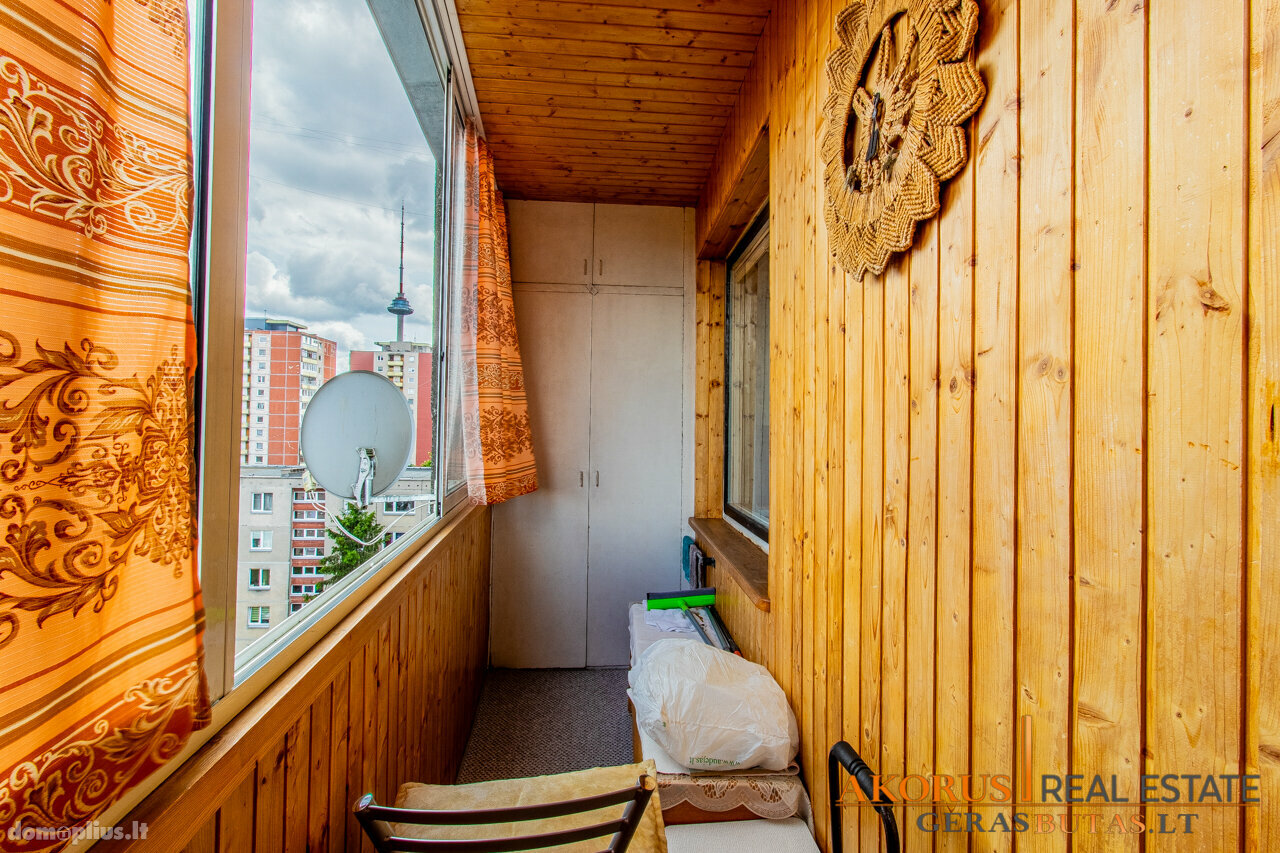 Продается 3 комнатная квартира Vilniuje, Karoliniškėse, Algimanto Petro Kavoliuko g.