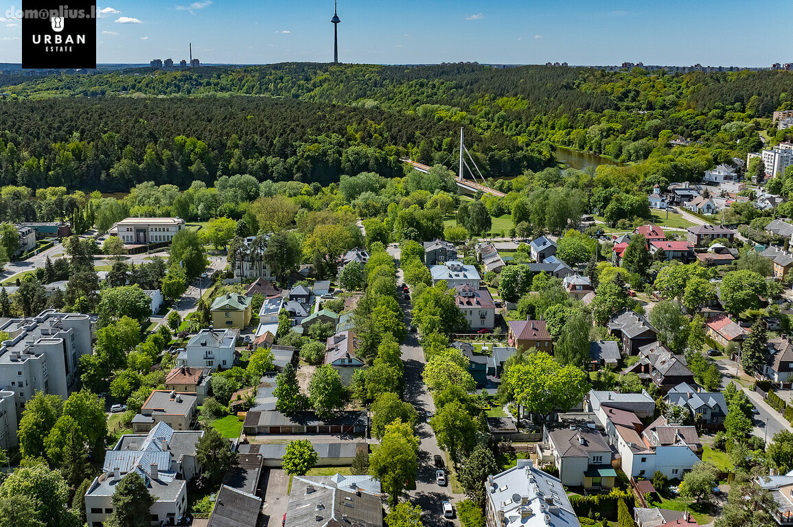 Parduodamas 4 kambarių butas Vilniuje, Žvėryne, Pušų g.