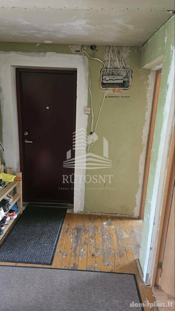 Parduodamas 4 kambarių butas Klaipėdos rajono sav., Veiviržėnuose, Šermukšnių g.