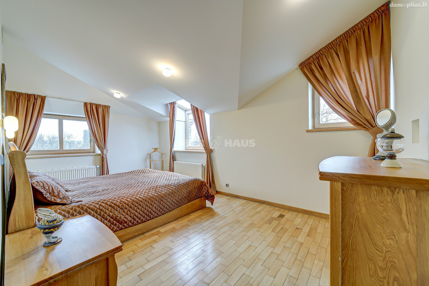 Сдаю 6 комнатную квартиру Vilniuje, Žvėryne, S. Moniuškos g.