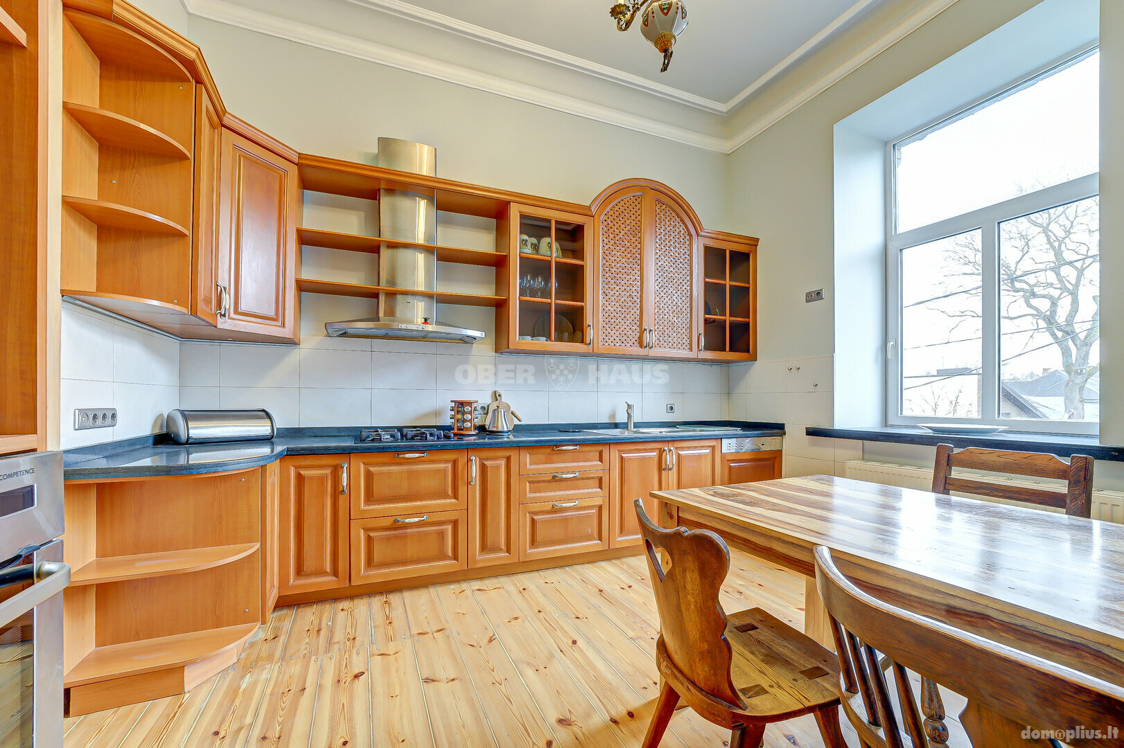 Сдаю 6 комнатную квартиру Vilniuje, Žvėryne, S. Moniuškos g.