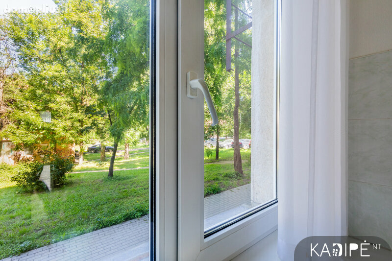 Parduodamas 4 kambarių butas Vilniuje, Naujamiestyje, Savanorių pr.