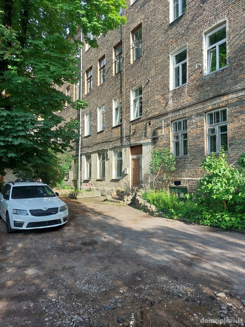 Parduodamas 3 kambarių butas Vilniuje, Senamiestyje, Šaltinių g.