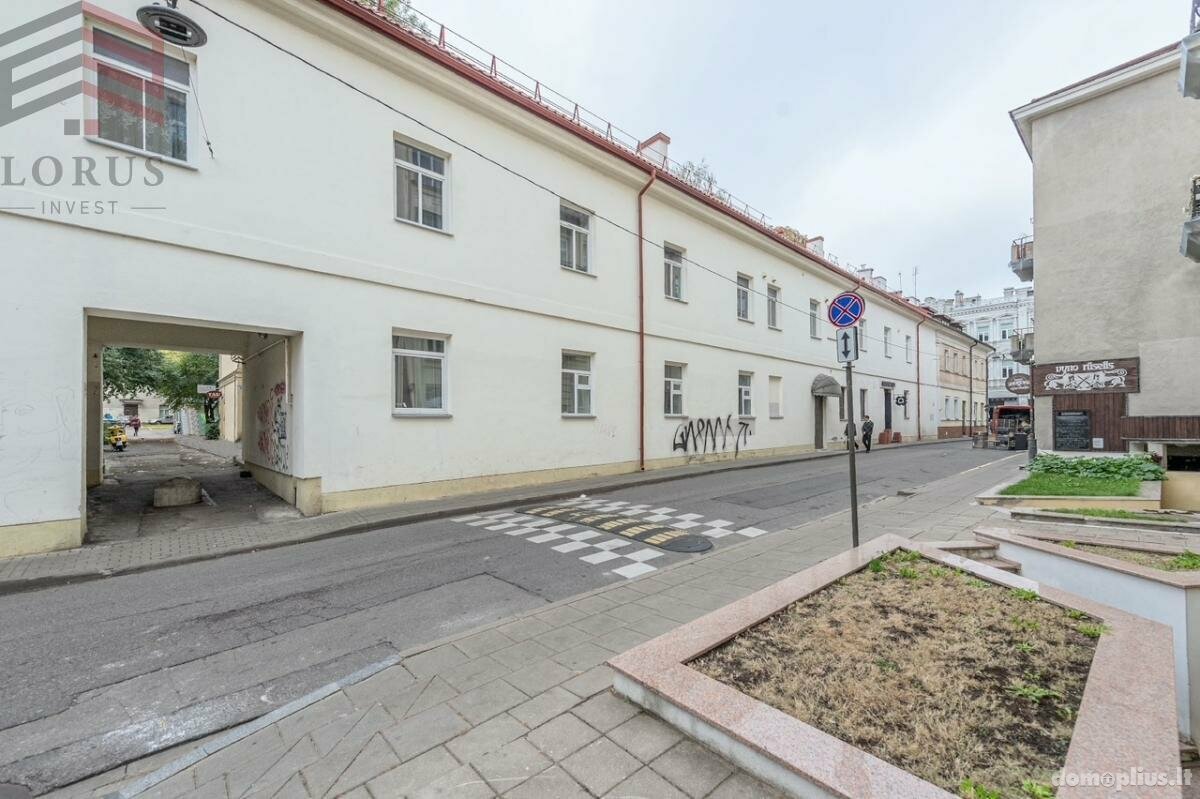 Parduodamas 3 kambarių butas Vilniuje, Senamiestyje, Labdarių g.