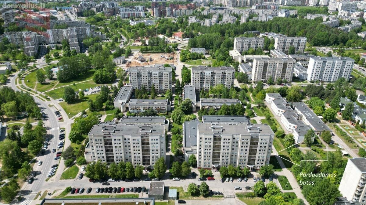 Parduodamas 2 kambarių butas Vilniuje, Pašilaičiuose, Žemynos g.