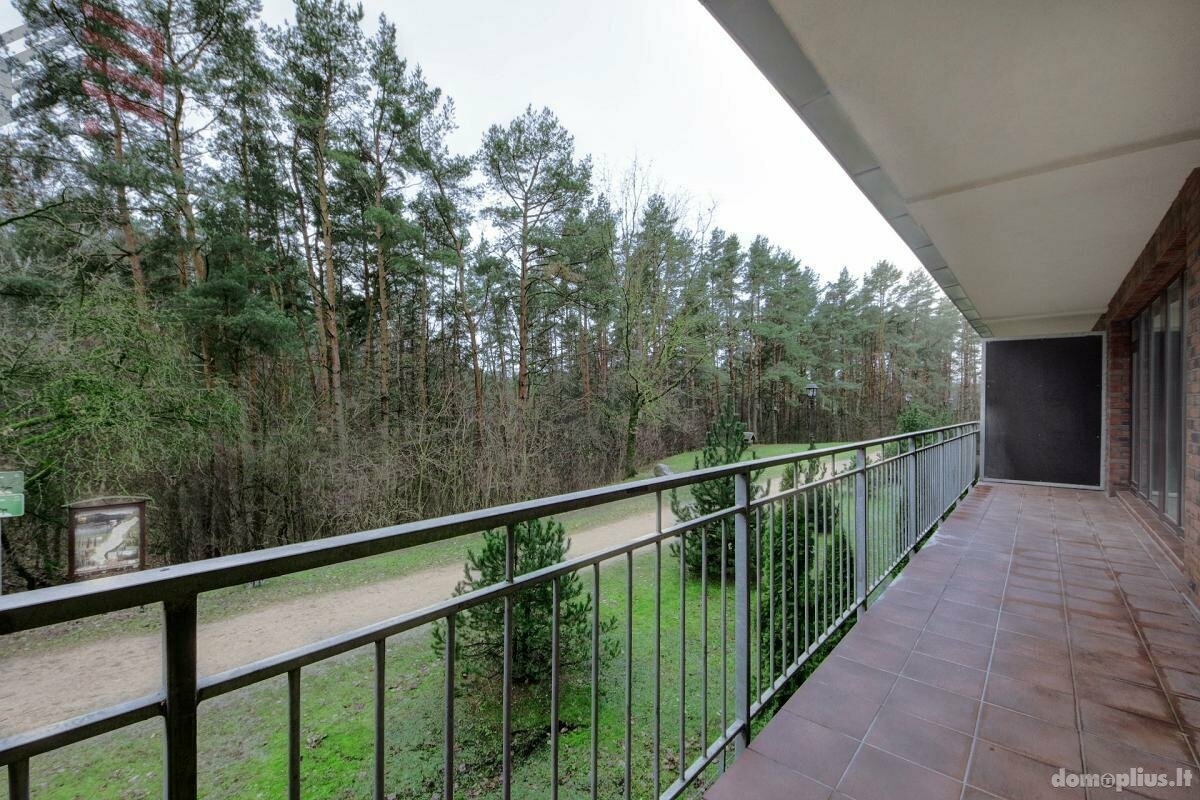Parduodamas 3 kambarių butas Vilniuje, Karoliniškėse, Igno Šimulionio g.