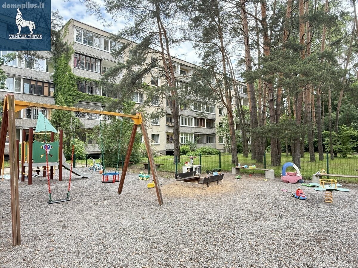 Parduodamas 3 kambarių butas Vilniuje, Lazdynuose, Architektų g.