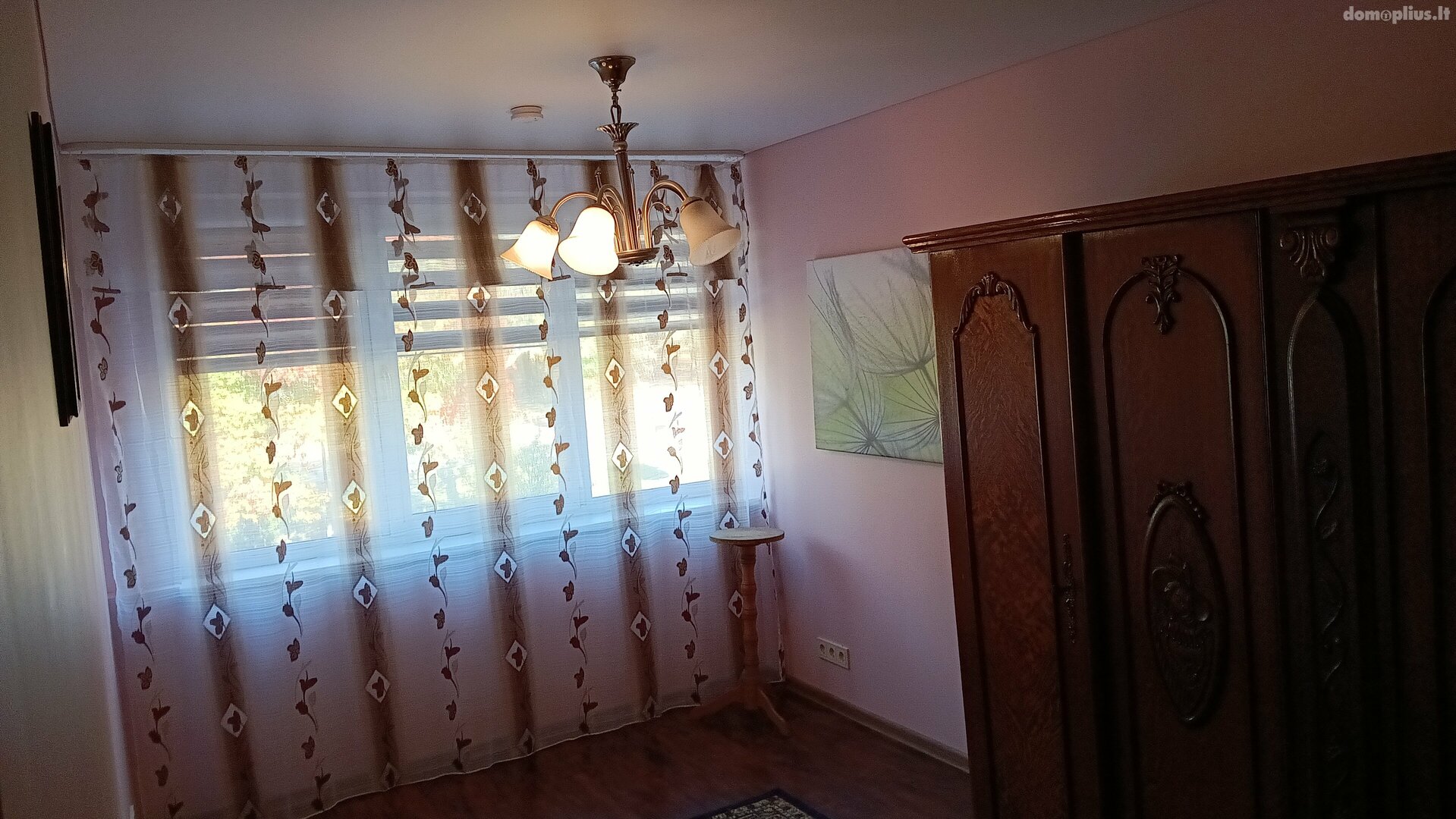 Parduodamas 3 kambarių butas Jurbarko rajono sav., Smalininkuose, Nemuno g.