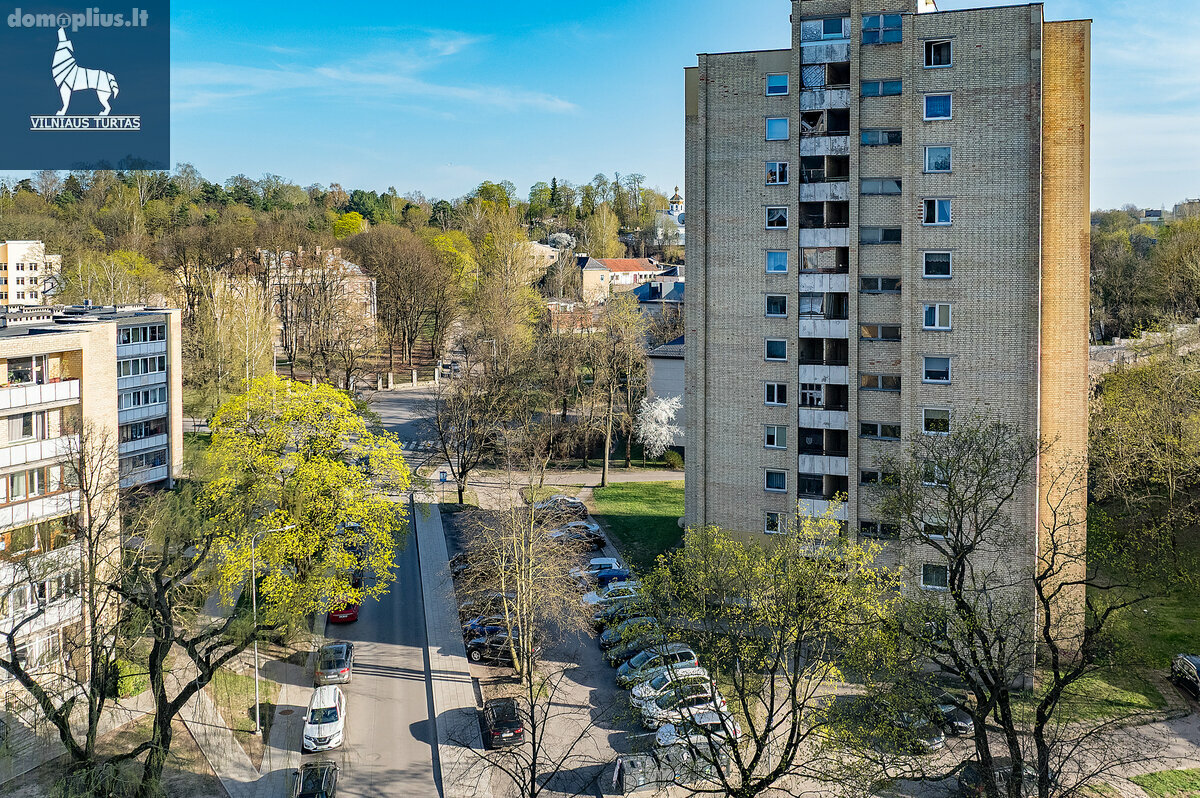 Parduodamas 3 kambarių butas Vilniuje, Naujininkuose, Tyzenhauzų g.