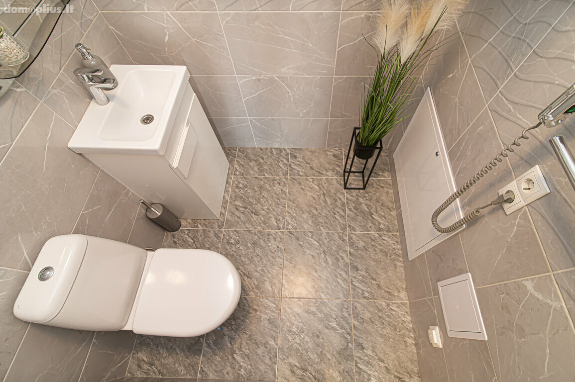 Продается 4 комнатная квартира Vilniuje, Balsiuose, Žalumos g.