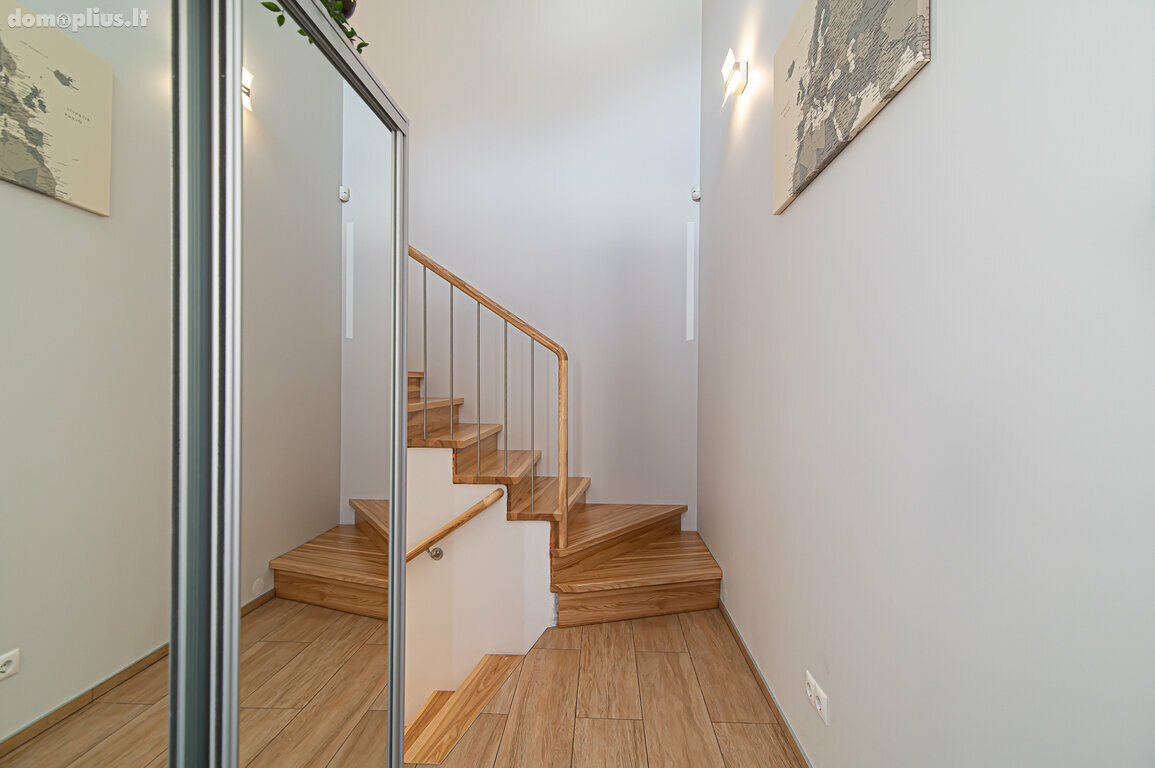 Продается 4 комнатная квартира Vilniuje, Balsiuose, Žalumos g.