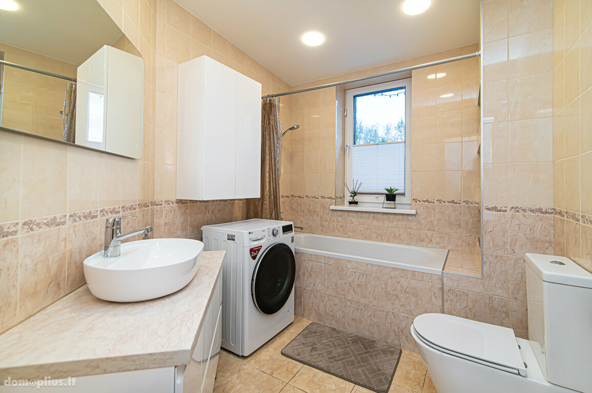Продается 4 комнатная квартира Vilniuje, Balsiuose, Žalumos g.