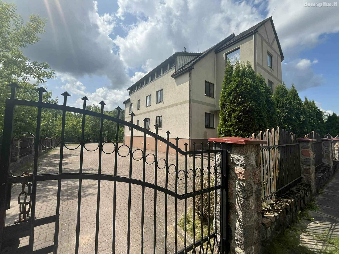Продается 3 комнатная квартира Vilniuje, Naujoji Vilnia, Saulenių g.