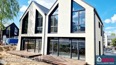 Продается 4 комнатная квартира Vilniuje, Pavilnyje, Žemoji g.