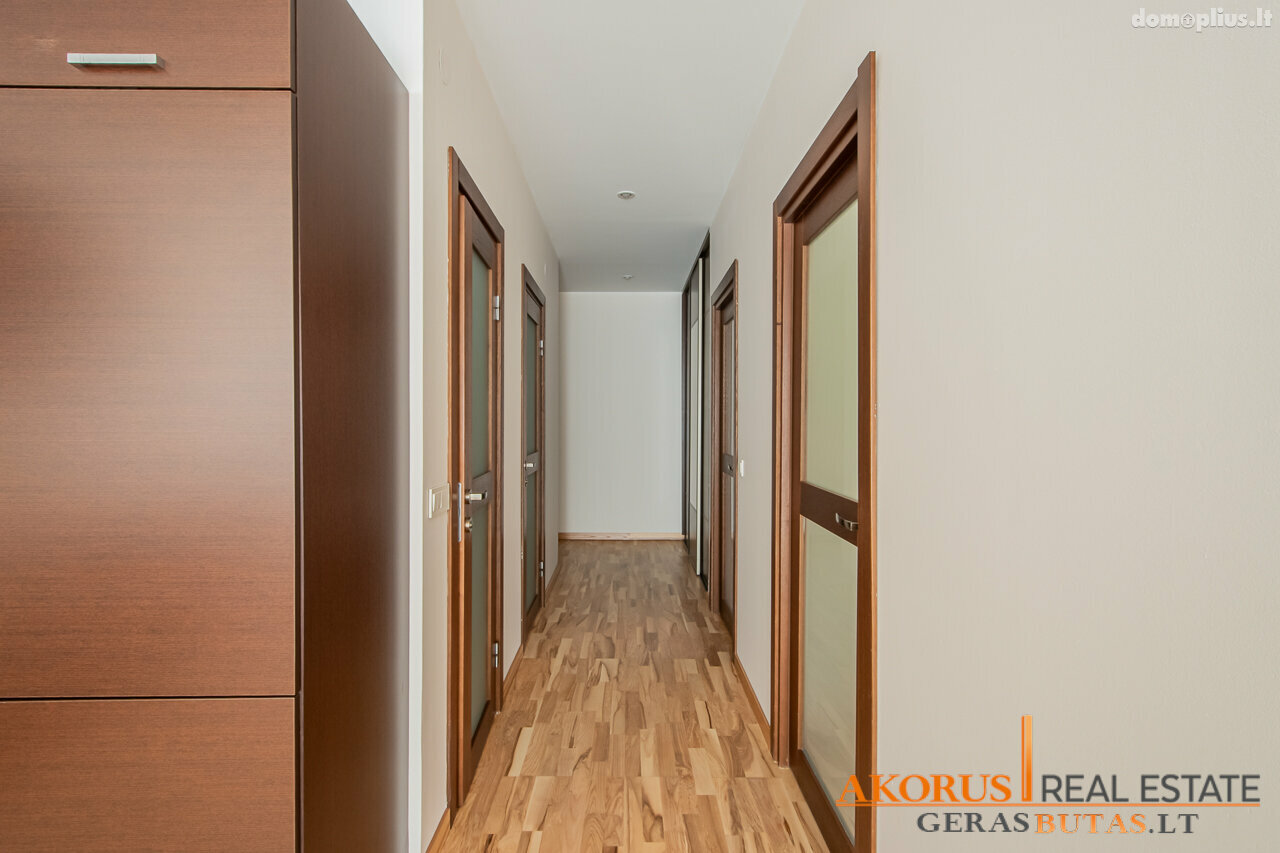 3 rooms apartment for sell Vilniuje, Pašilaičiuose, Sviliškių g.