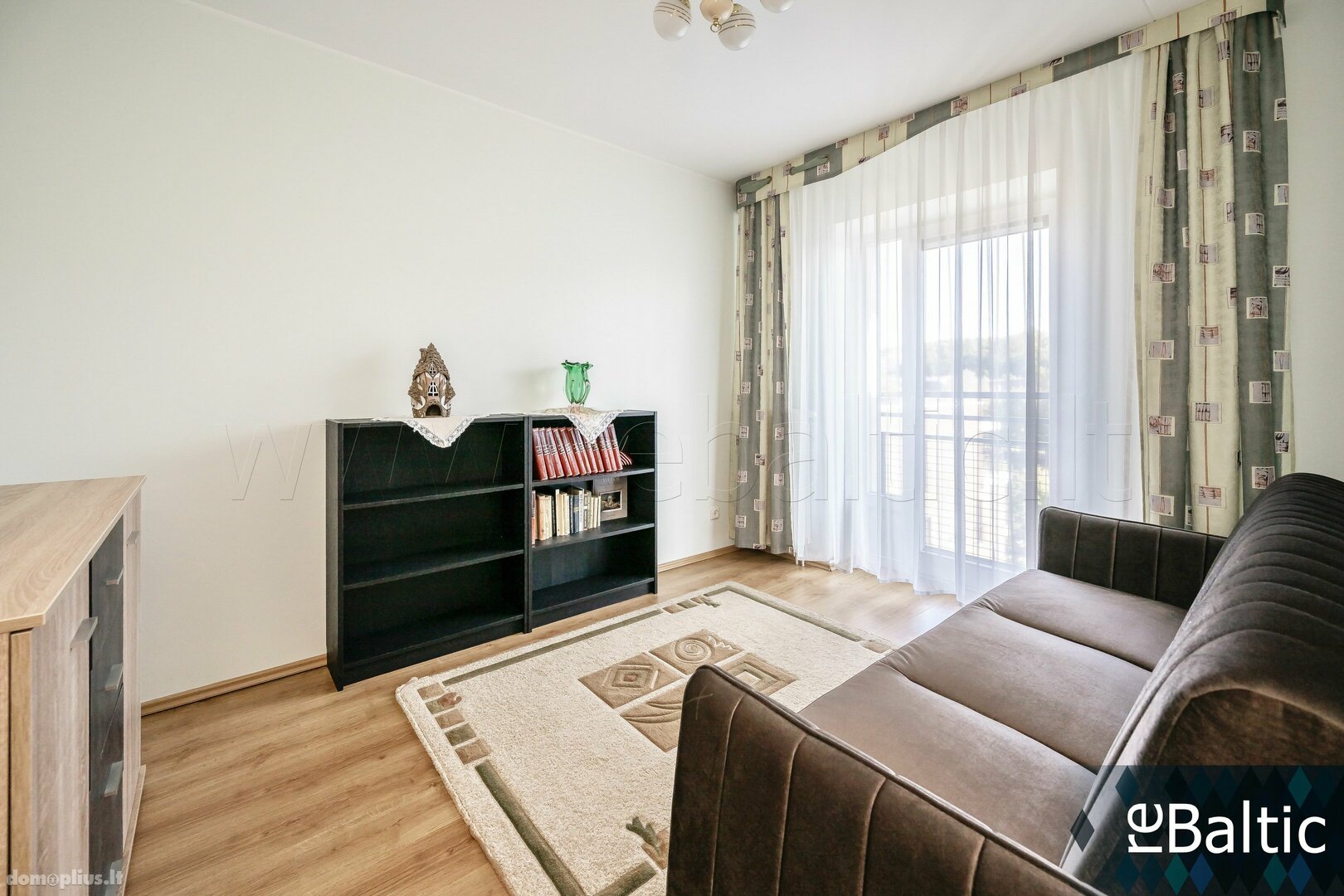 3 kambarių buto nuoma Vilniuje, Šnipiškėse, Raitininkų g.