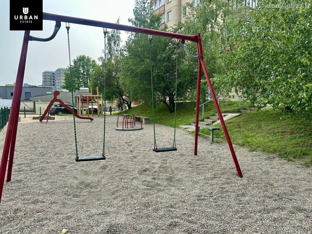 Parduodamas 5 kambarių butas Vilniuje, Šnipiškėse, Kalvarijų g.