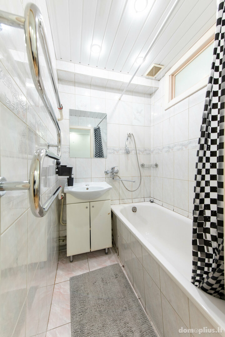 Продается 2 комнатная квартира Vilniuje, Žirmūnuose, Tuskulėnų g.