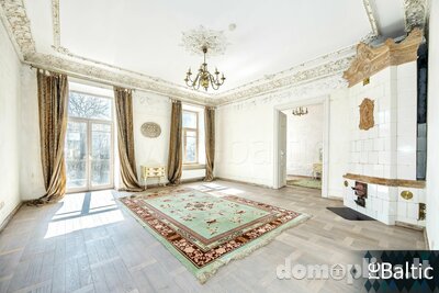 4 kambarių buto nuoma Vilniuje, Senamiestyje, M. Valančiaus g.