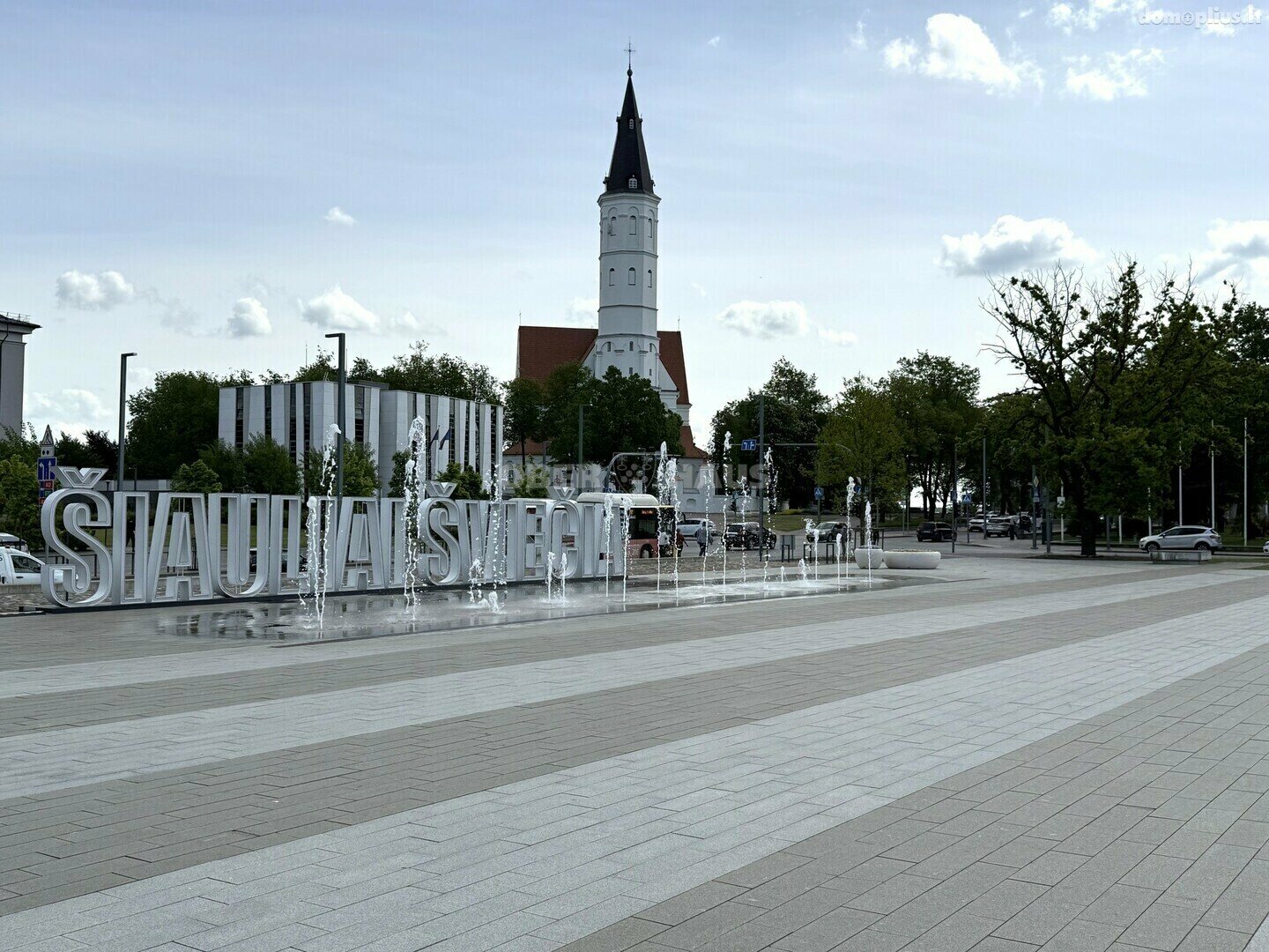 Parduodamas 2 kambarių butas Šiauliuose, Centre, Varpo g.